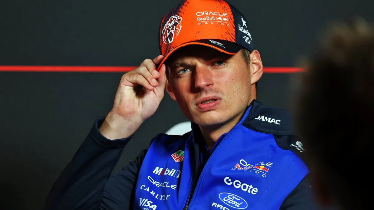 Verstappen: Lebih Dekat Pensiun daripada Pindah Tim