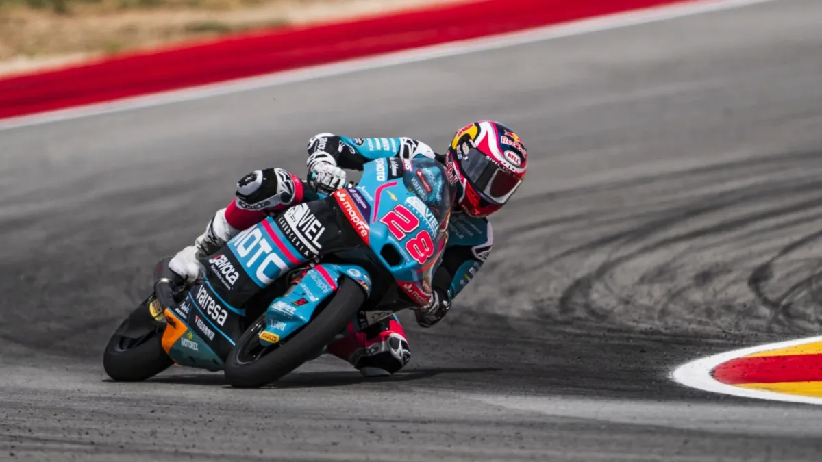 Maximo Quiles Menang Moto3 Aragon Usai Insiden Bahu