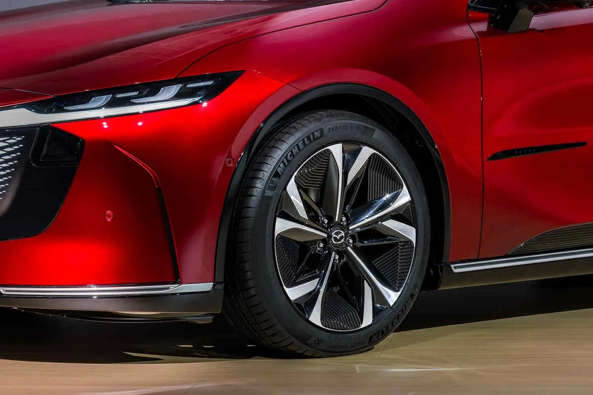 New Mazda CX-3 Coming 2027 with Hybrid and Manual Options