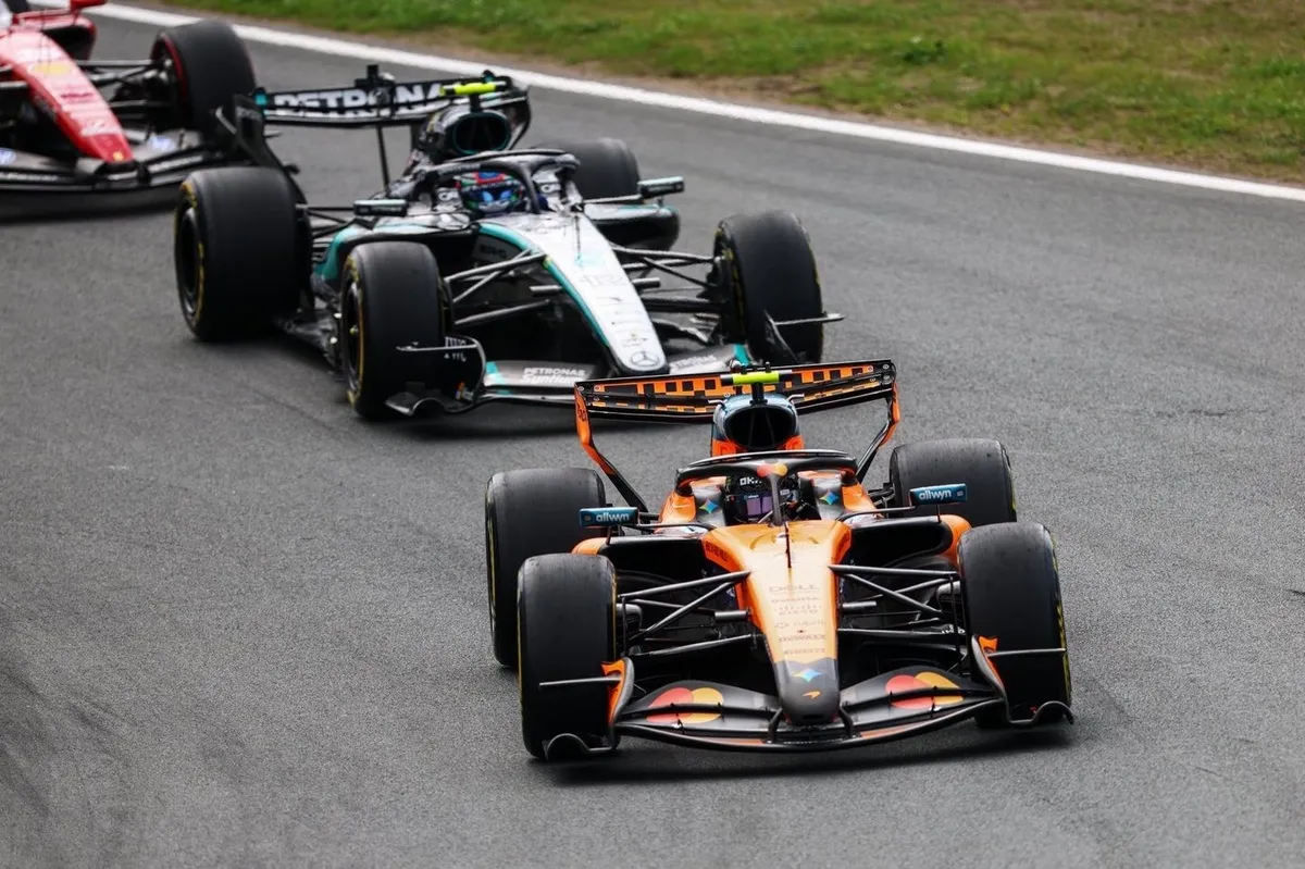 Mercedes Terancam Jika McLaren Konsisten, Peringatan Alex Brundle