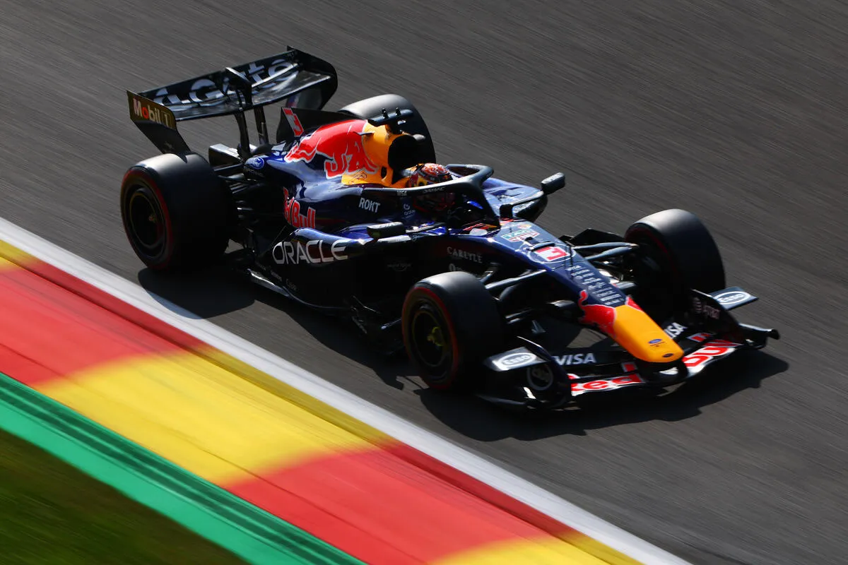 Montoya: Verstappen-Red Bull Hanya Soal Uang, Tak Akan ke Mercedes atau McLaren