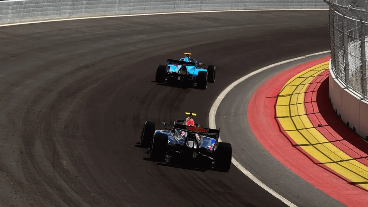 Madrid F1 Track Filmed from Police Helicopter During F3 Test