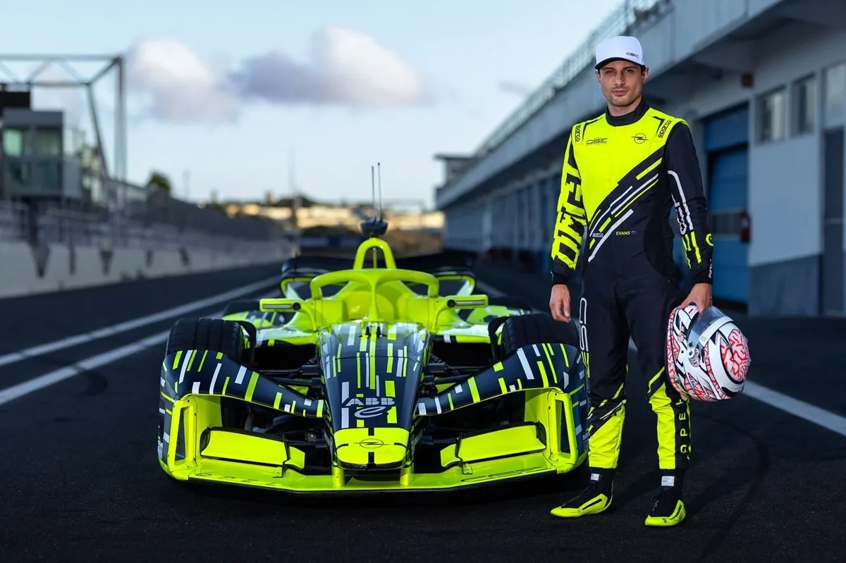 Opel Resmi Rekrut Mitch Evans untuk Musim 2026-27 Formula E