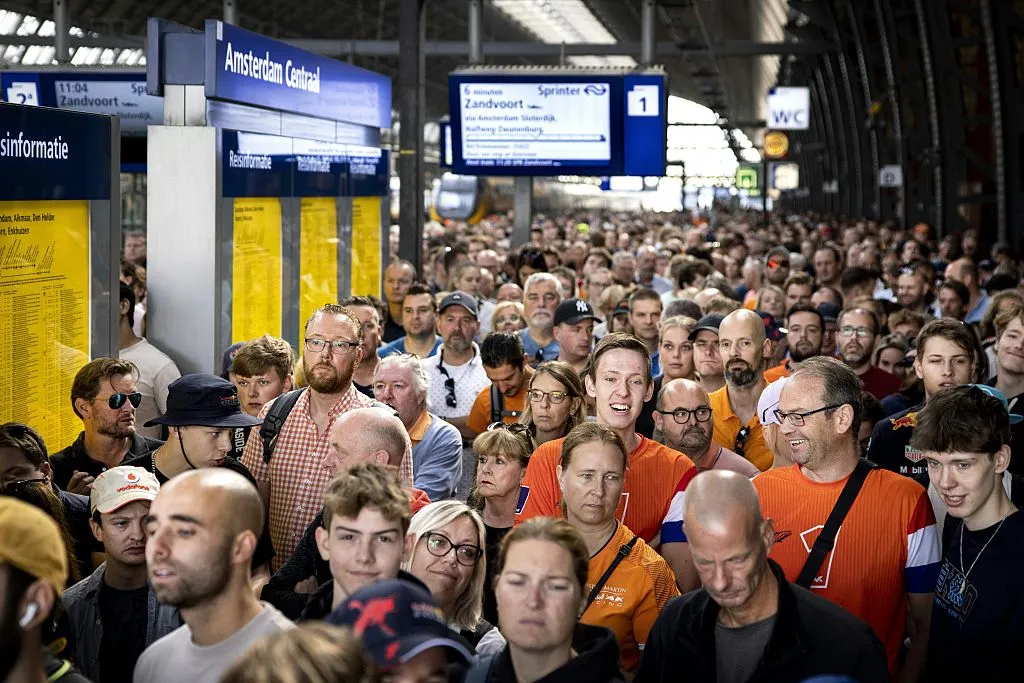 Kemacetan Parah di Amsterdam, Ribuan Fans Gagal Lihat Sprint Zandvoort