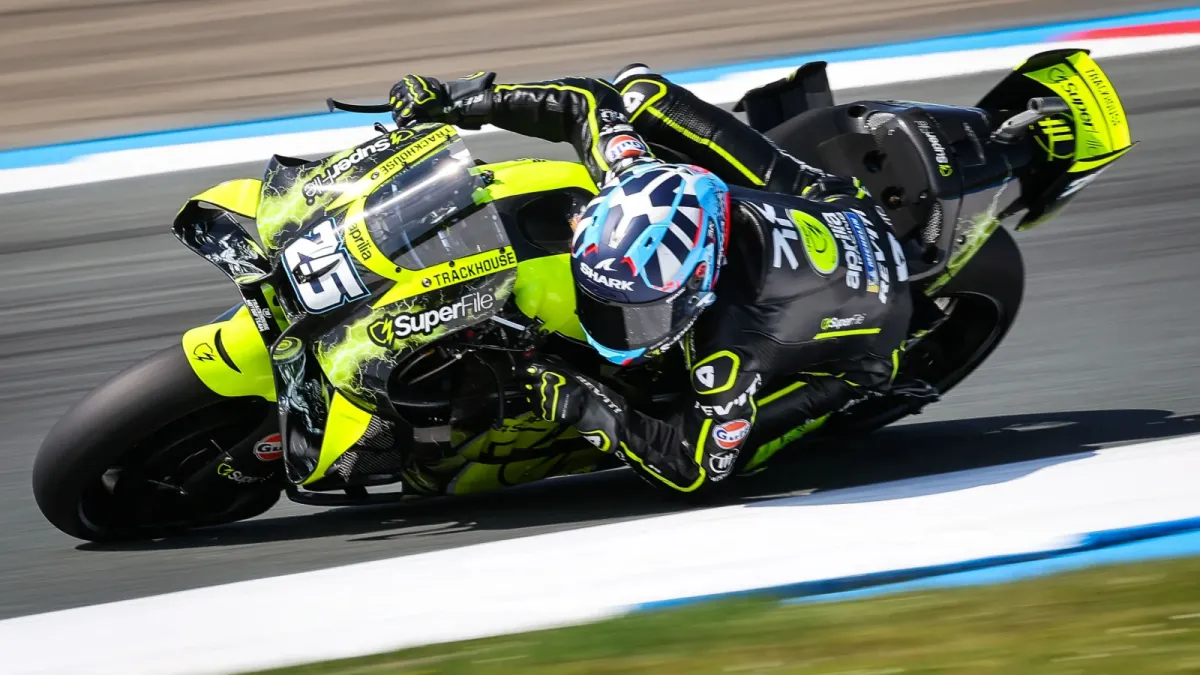 Raul Fernandez Sempurna di Silverstone, Raih Kemenangan Dom