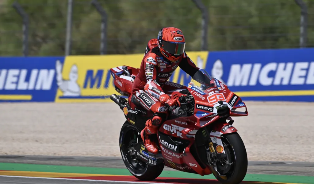 Marc Marquez Menangi Sprint MotoGP Aragon, Kalahkan Alex dan Bezzecchi