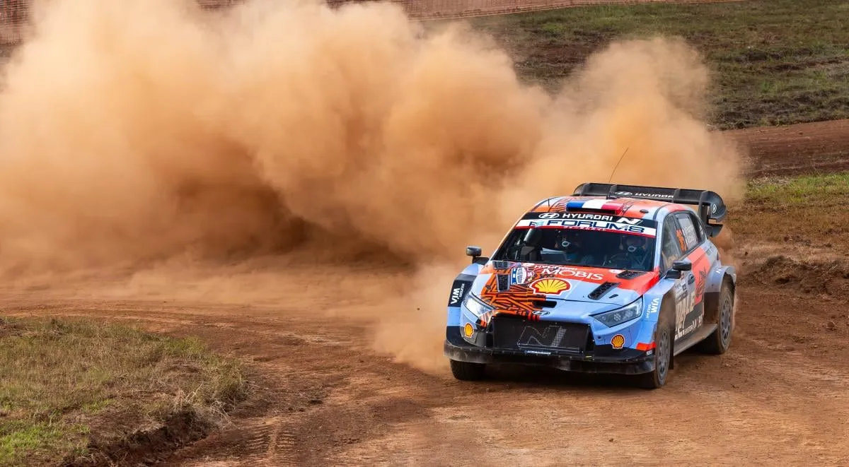 Pajari Admits Mistake on SS13 Paraguay, Still Leads Rally