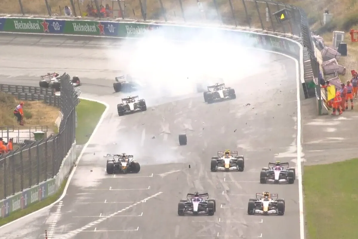 Verstappen Hancur di Zandvoort: Crash Parabolica Akhiri GP Belanda