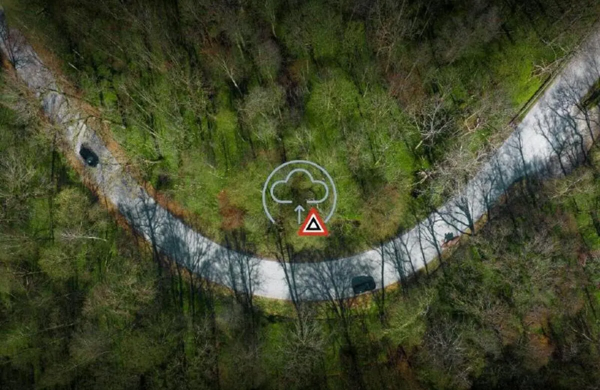 Volvo Enhances Connected Safety for Faster Road Hazard Alerts