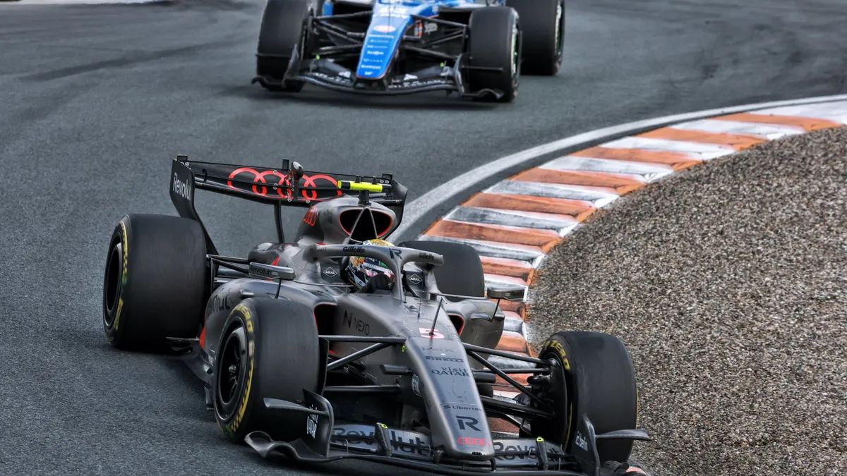 Bearman, Bortoleto Escape 'Very Significant Penalty' for Pit Lane Breach