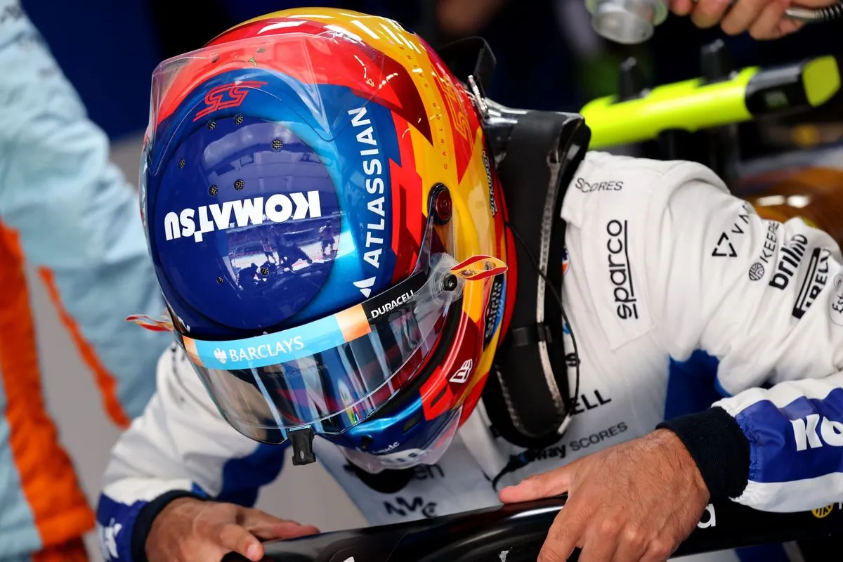 Sainz Commits to Williams with Multi-Year Extension