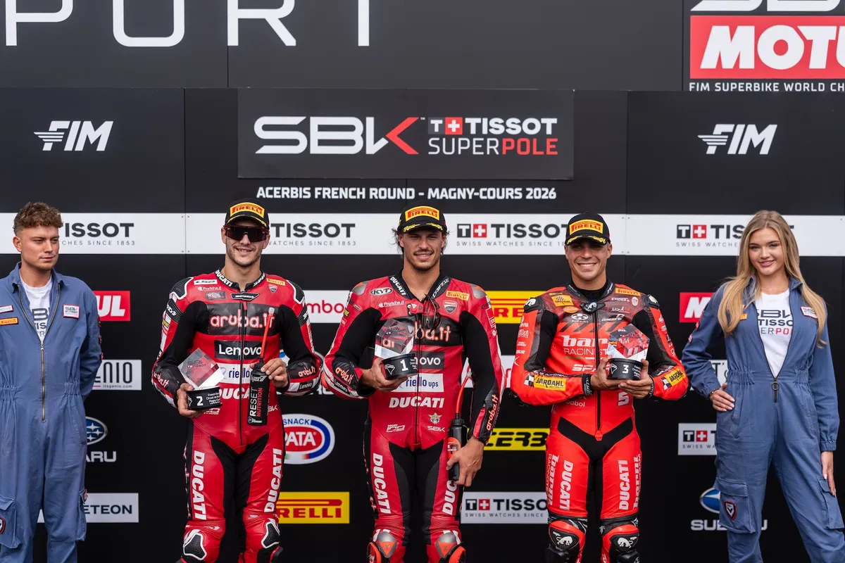 Bulega Menangi Superpole Race, Lowes Jatuh di Lap Terakhir