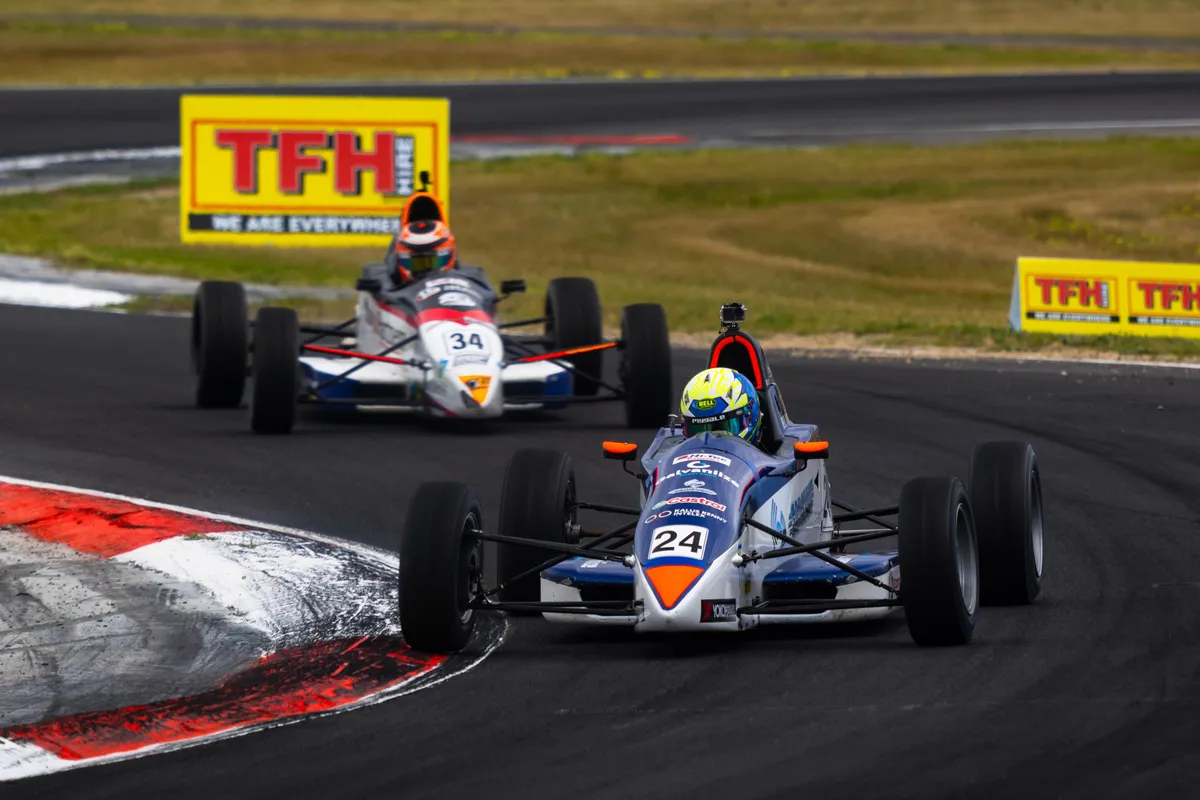 Burchartz Clean Sweeps Formula Ford Winton, Title Fight Heats Up