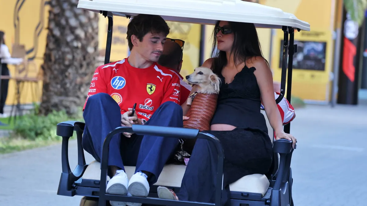 Leclerc Dikritik Coulthard Soal Anjing di Paddock F1