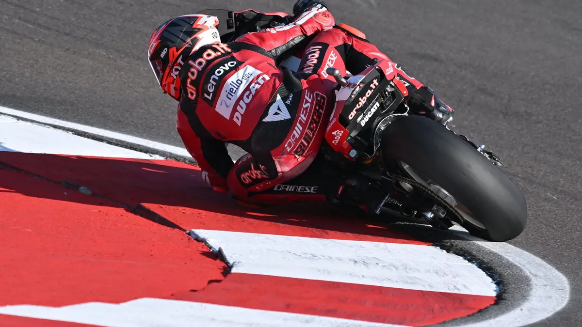 Cremona WorldSBK: Bulega Incar Pole Sempurna di Superpole