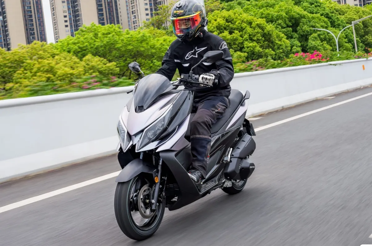 Zontes 125V: Skuter Sport 15 CV dengan Harga Rp47 Jutaan