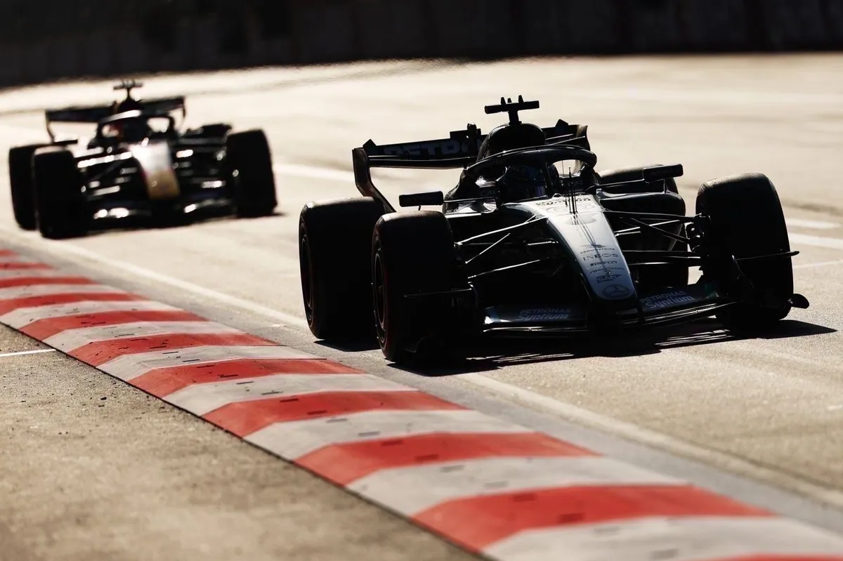 10 Finis Terdekat F1: Russell Tahan Verstappen di Baku