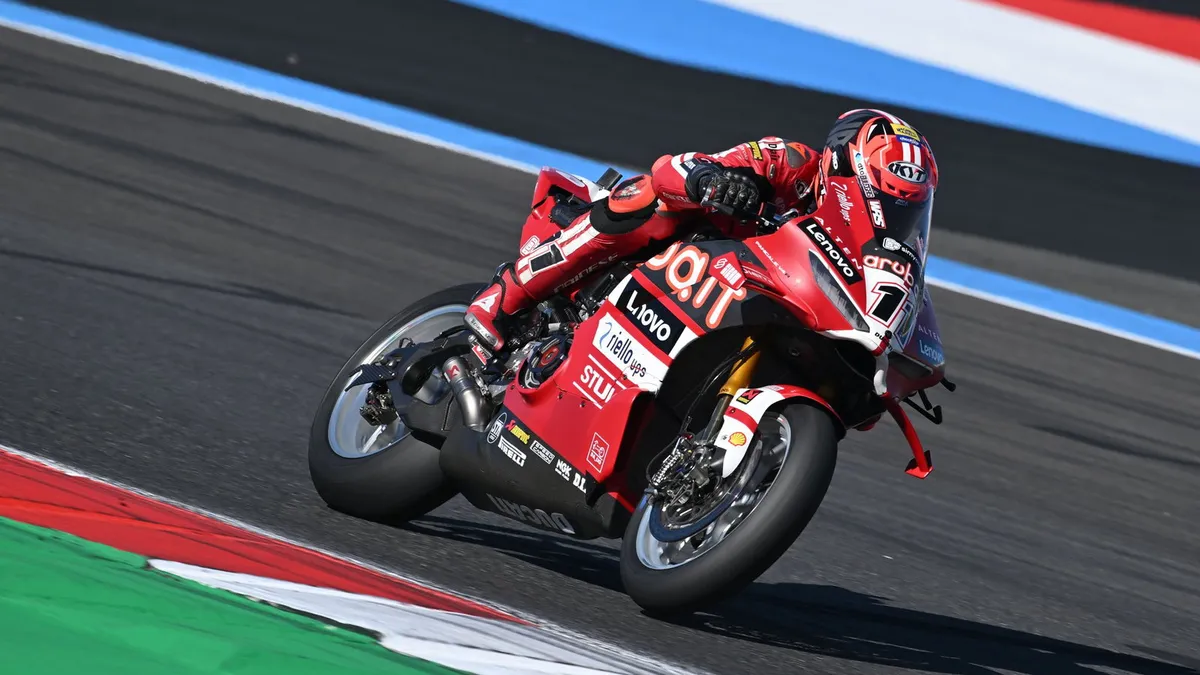 Superpole WorldSBK Prancis: Bulega Incar Rekor, Drama Start Mengancam