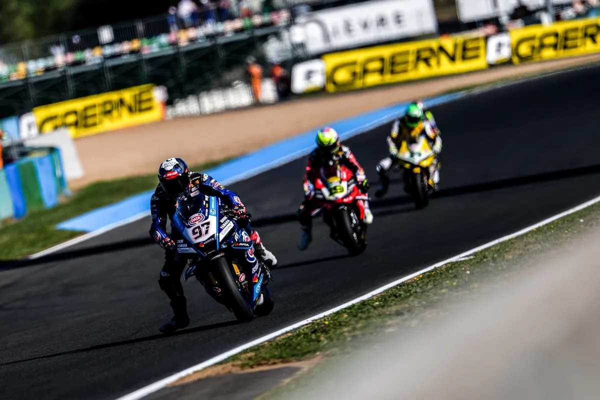 WorldSBK Prancis: Bulega Tercepat, Drama Petrucci-BMW Mulai
