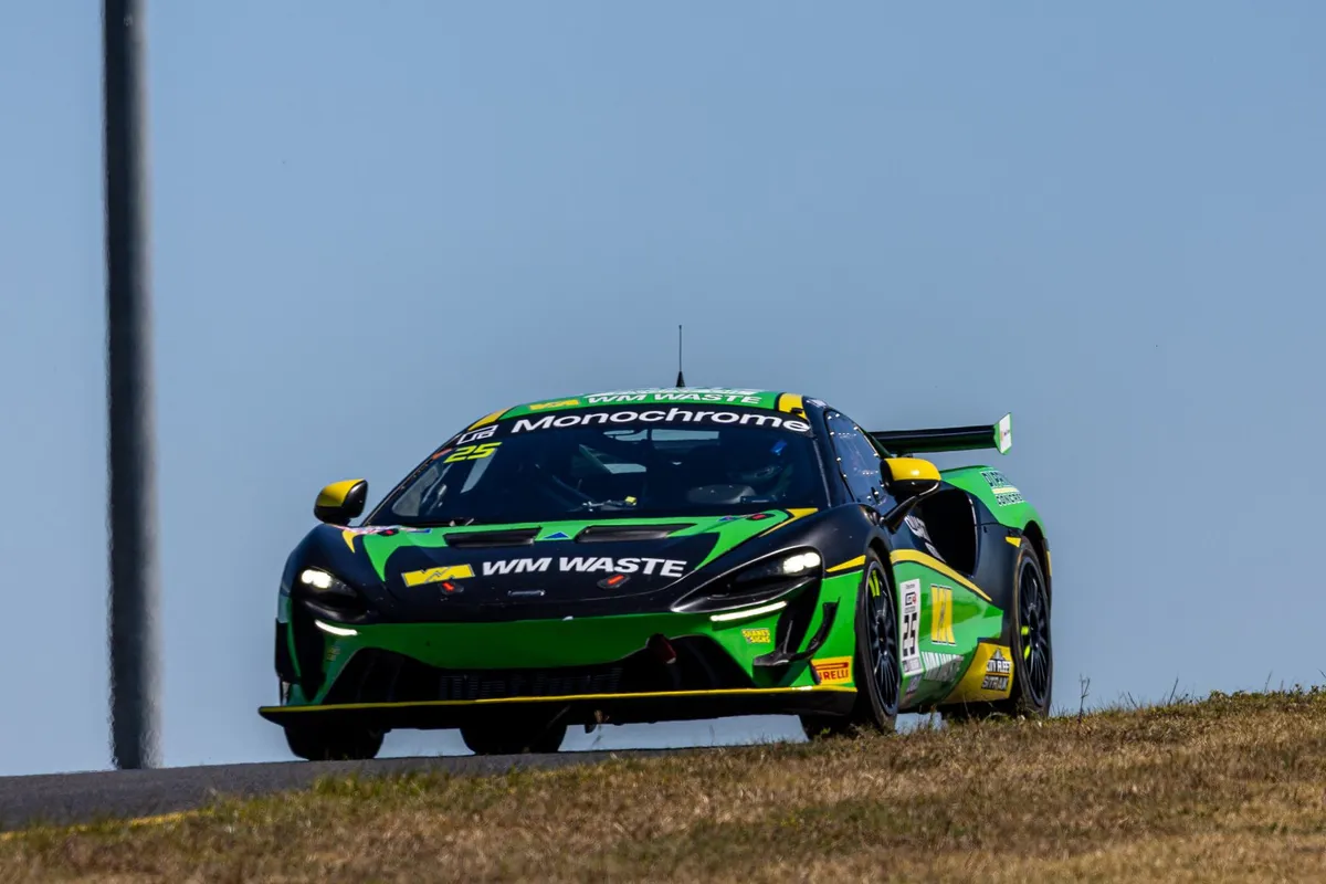 Hayman dan Murray Dominasi Final GT4 Sydney