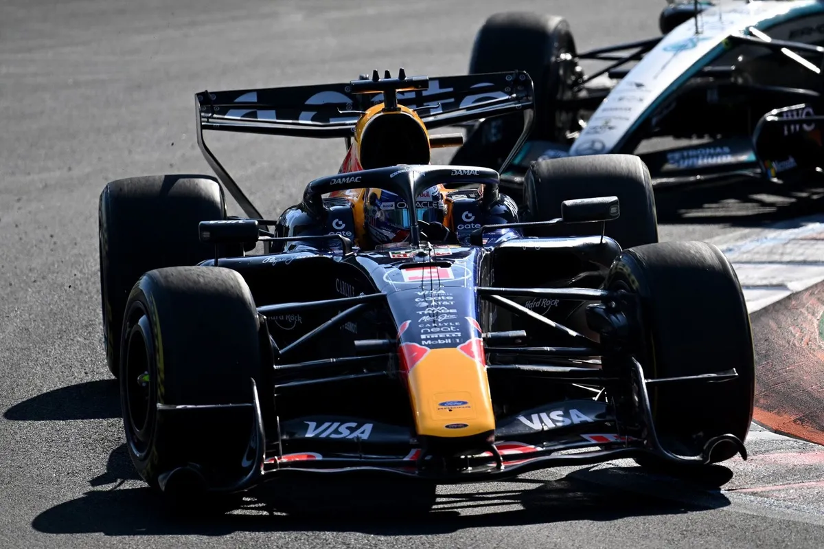 Verstappen: Red Bull Tak Bisa Imbangi Efisiensi Energi Mercedes