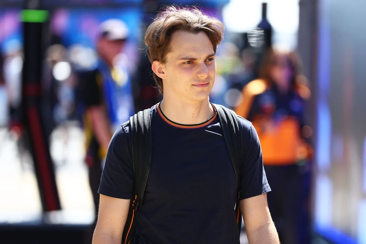 Villeneuve Calls Piastri's Baku Blunder a Rookie Mistake