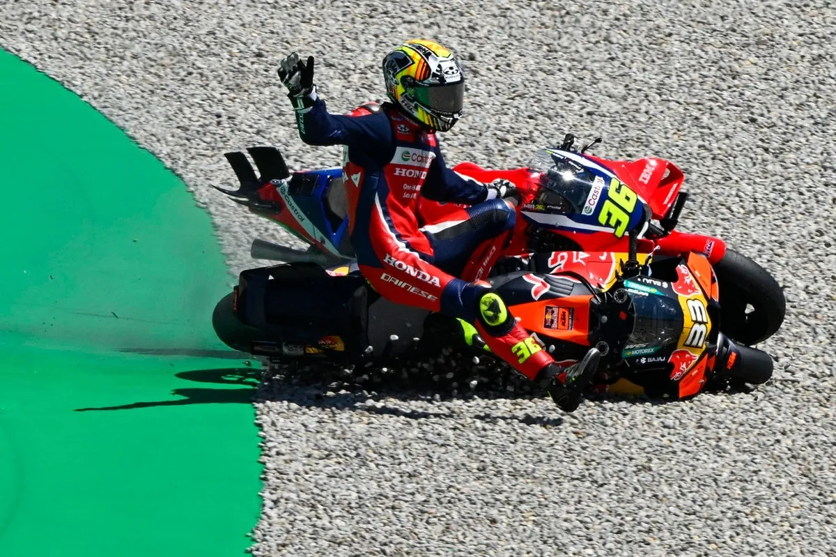 Joan Mir Bela Diri soal Crash: Saya Tahu Cara Berkendara Tanpa Jatuh
