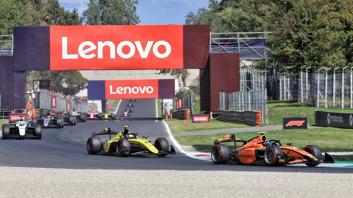 Berita FORMULA 2: Duerksen Sapu Bersih Monza, Rebut Kemenangan Feature Race F2 Italia