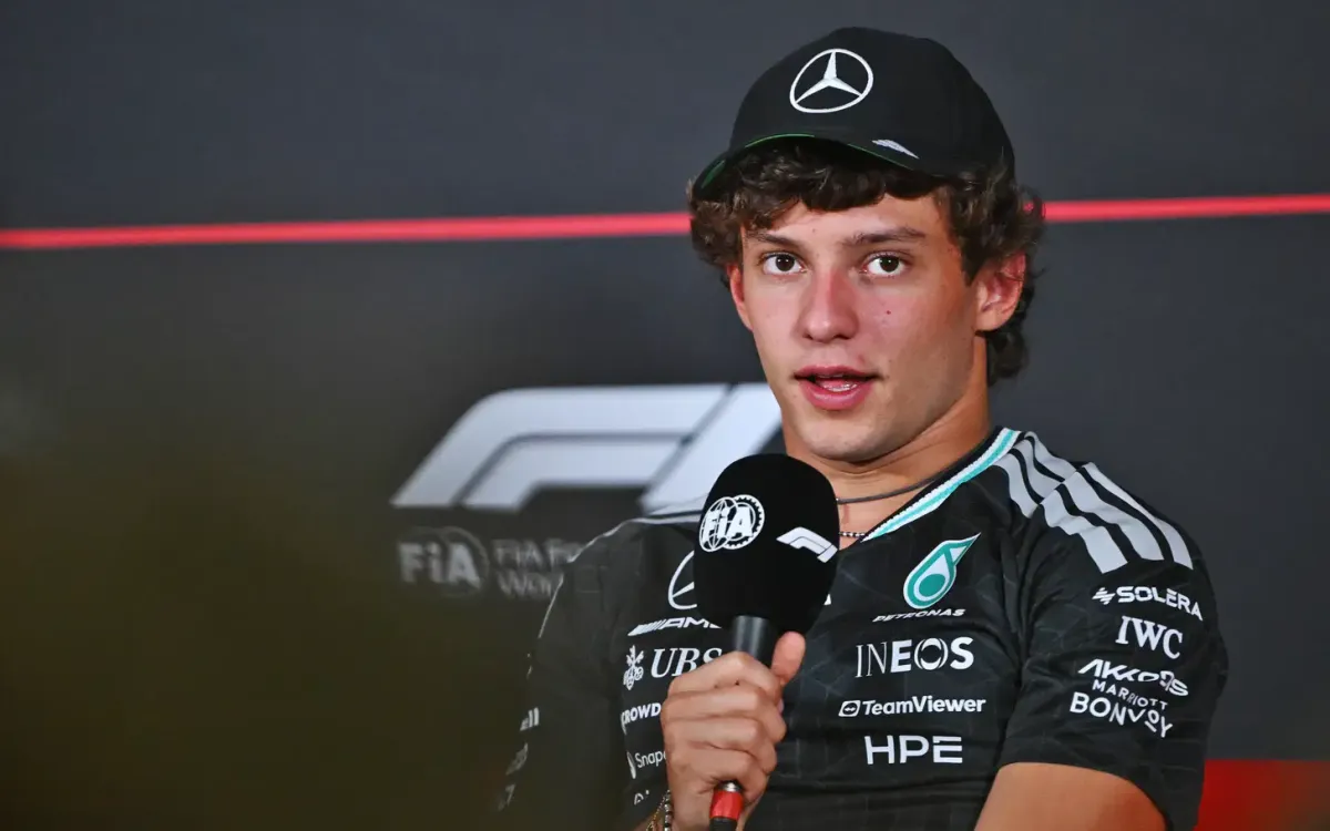 Antonelli Reveals Vettel Messages in F1 Title Charge