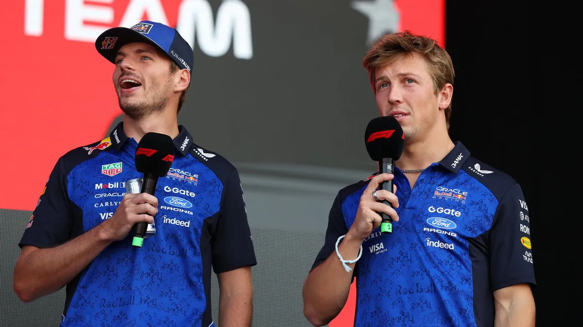 Lawson & Tsunoda Tanggapi Klaim Verstappen soal F1 2026