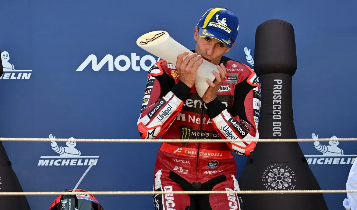 Marquez Kini Ungguli Rossi dalam Kemenangan MotoGP