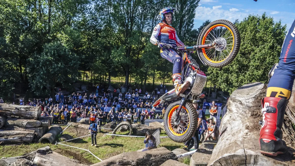 Marc Marquez Ucapkan Selamat atas Rekor 40 Gelar Toni Bou