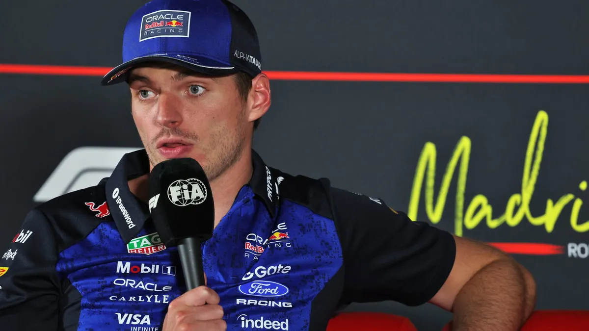 Verstappen Kesal dengan Insiden Hamilton di F1 Spanyol: 'Balapan Mickey Mouse'