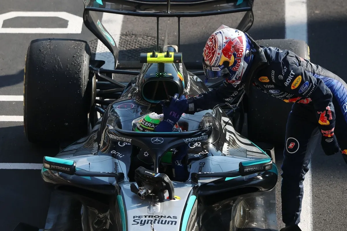 Momen Verstappen dengan Ayah Antonelli di Monza Viral, Dinilai Penuh Sportivitas
