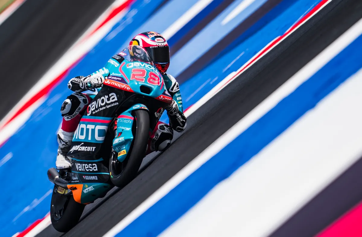 Quiles Kalahkan Almansa 0,021 Detik di Moto3 Misano 2026