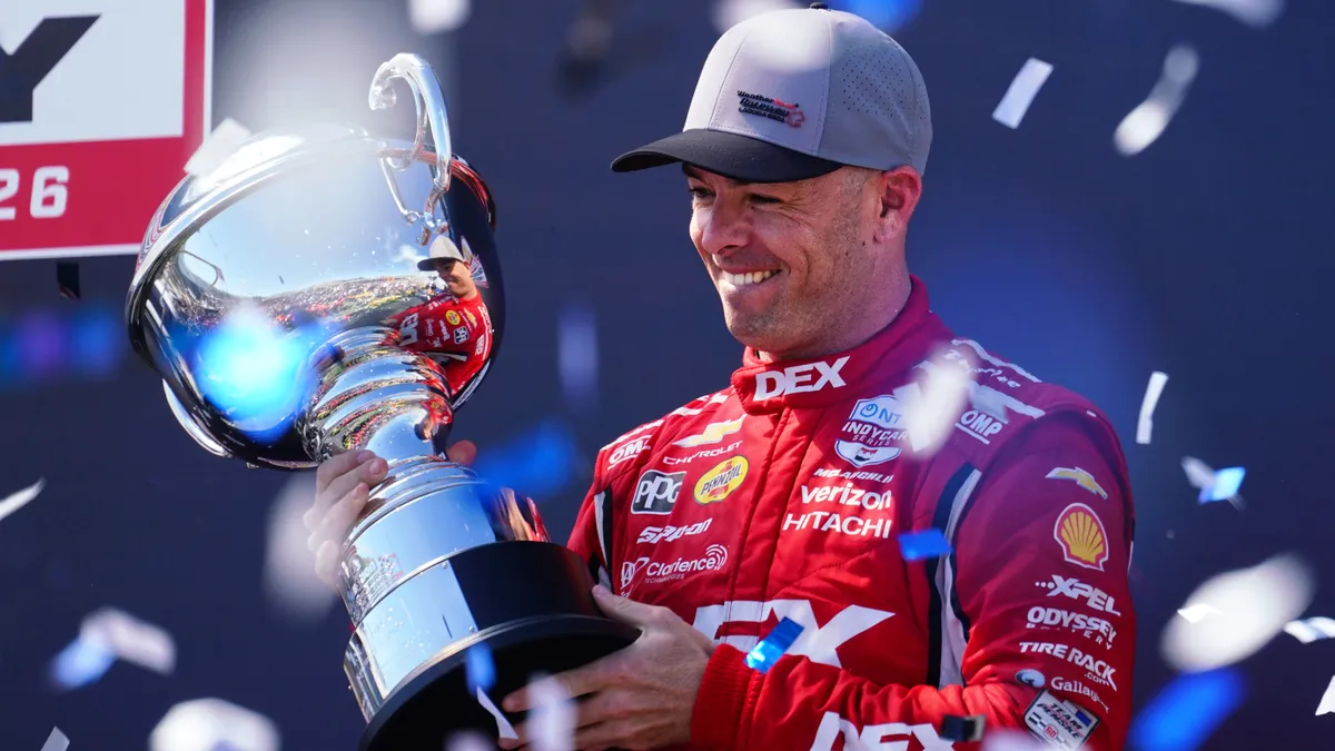 Scott McLaughlin Menang di Final IndyCar Laguna Seca 2026