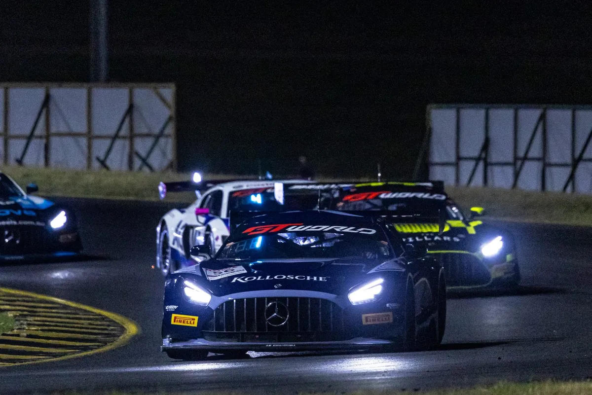 Targett/Smollen Claim Maiden Win in Dramatic Sydney GT Opener
