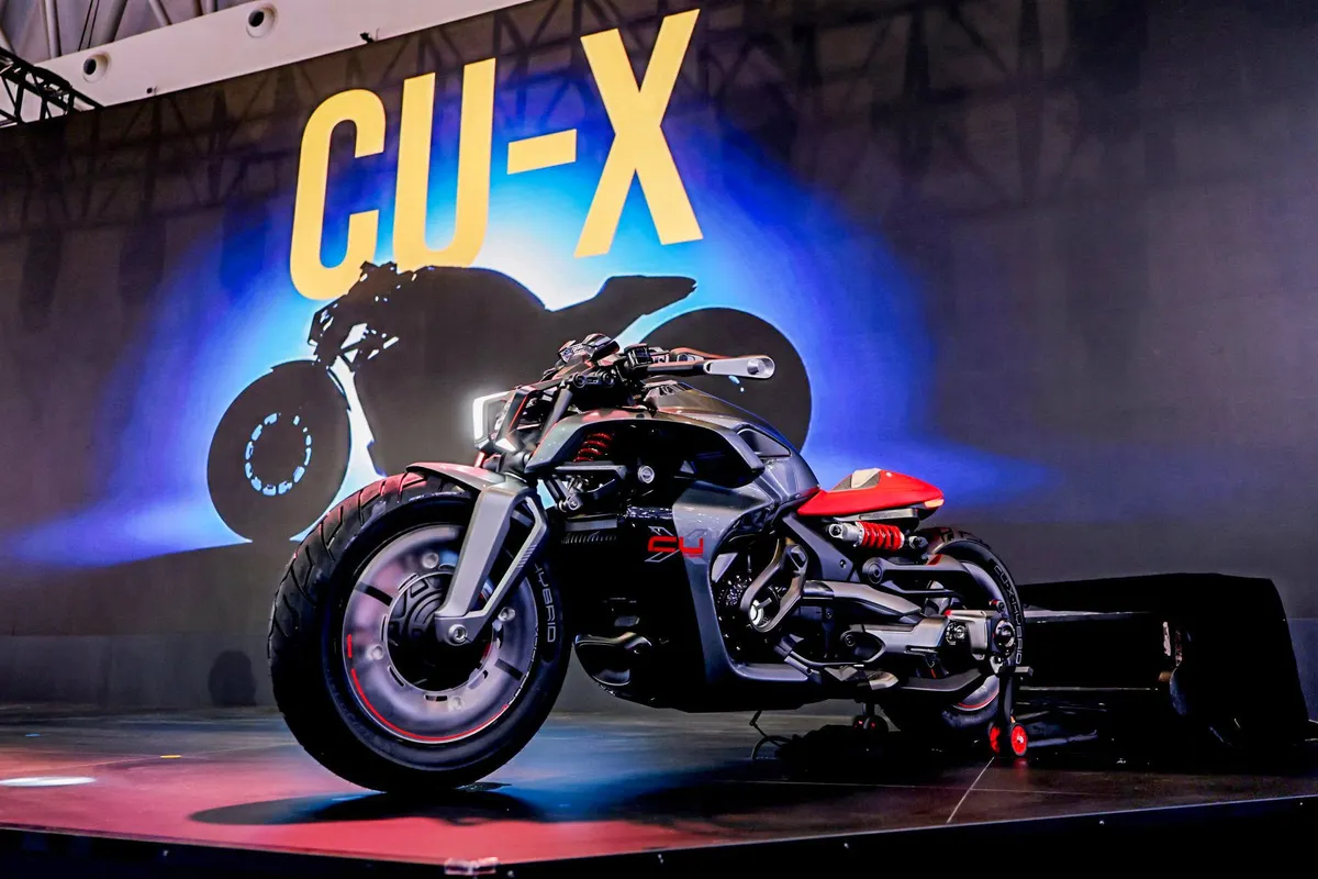 Voge CU-X Hybrid Concept: Cruiser AI Masa Depan