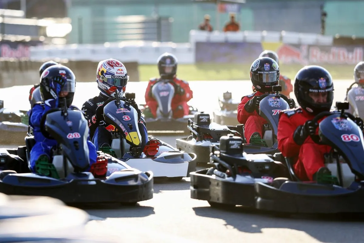 Verstappen Kalahkan 100 Karter di Silverstone, Gas!