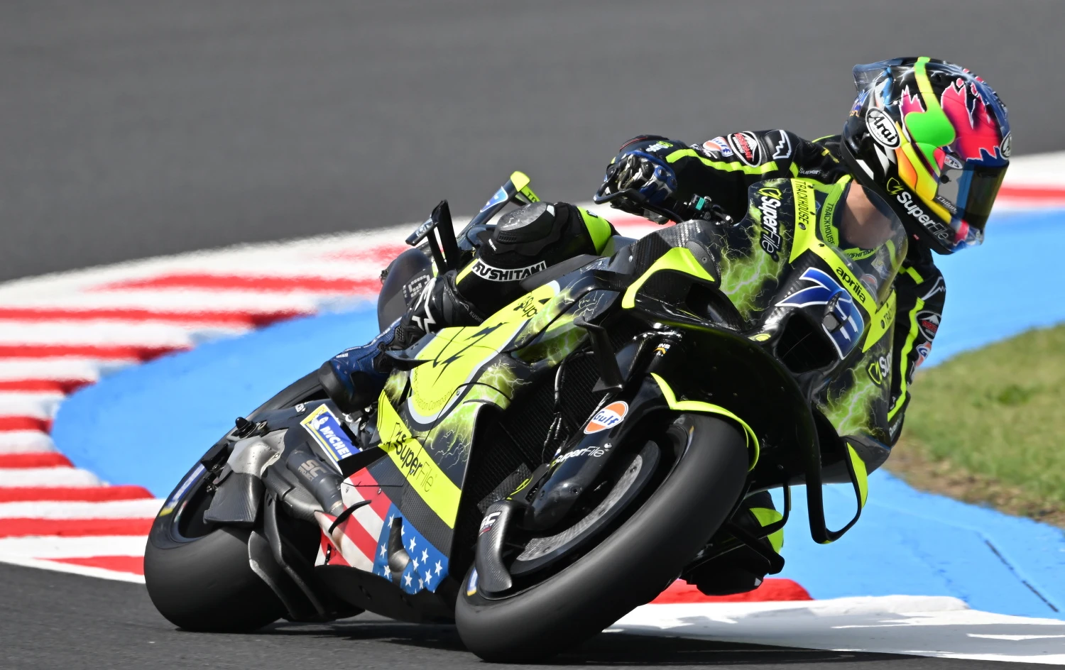 Ai Ogura Hentikan Aprilia di Motegi, Asap Tebal Picu Red Flag MotoGP Practice