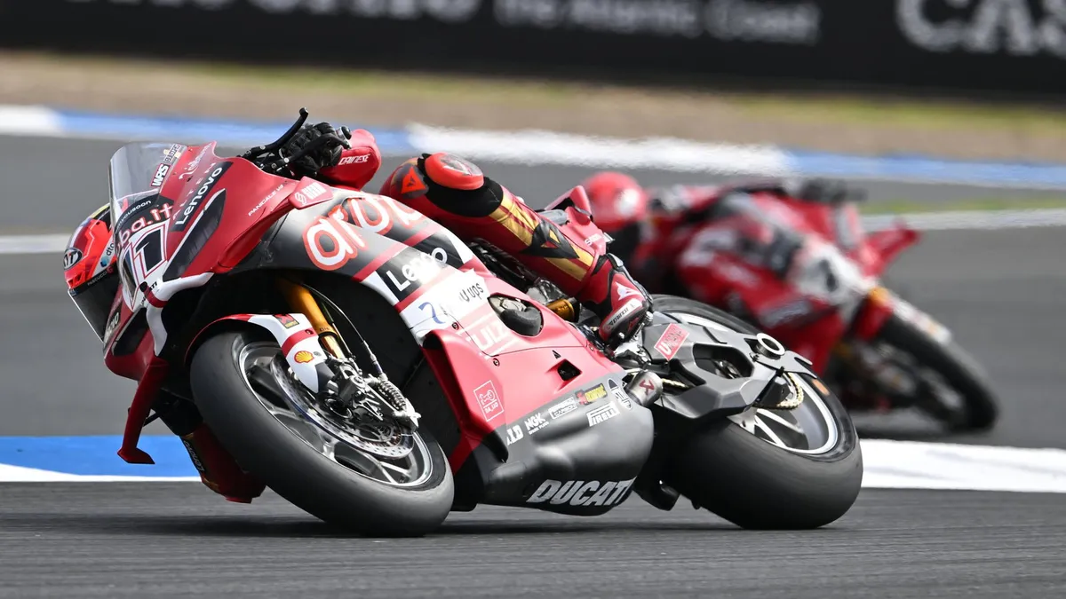 Hasil Race 2 Estoril WorldSBK 2026: Nicolo Bulega Dominan, Alvaro Bautista Merana