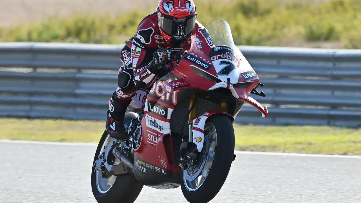 Hasil Warm Up WorldSBK Estoril 2026: Iker Lecuona Asapi Nicolo Bulega