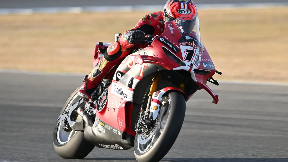Hasil Superpole WorldSBK Jerez 2026: Nicolo Bulega Amankan Pole Sempurna