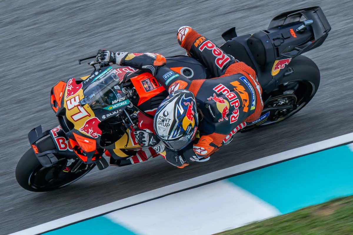 Pedro Acosta Menang Sprint Sepang Manfaatkan Situasi Tanpa Beban