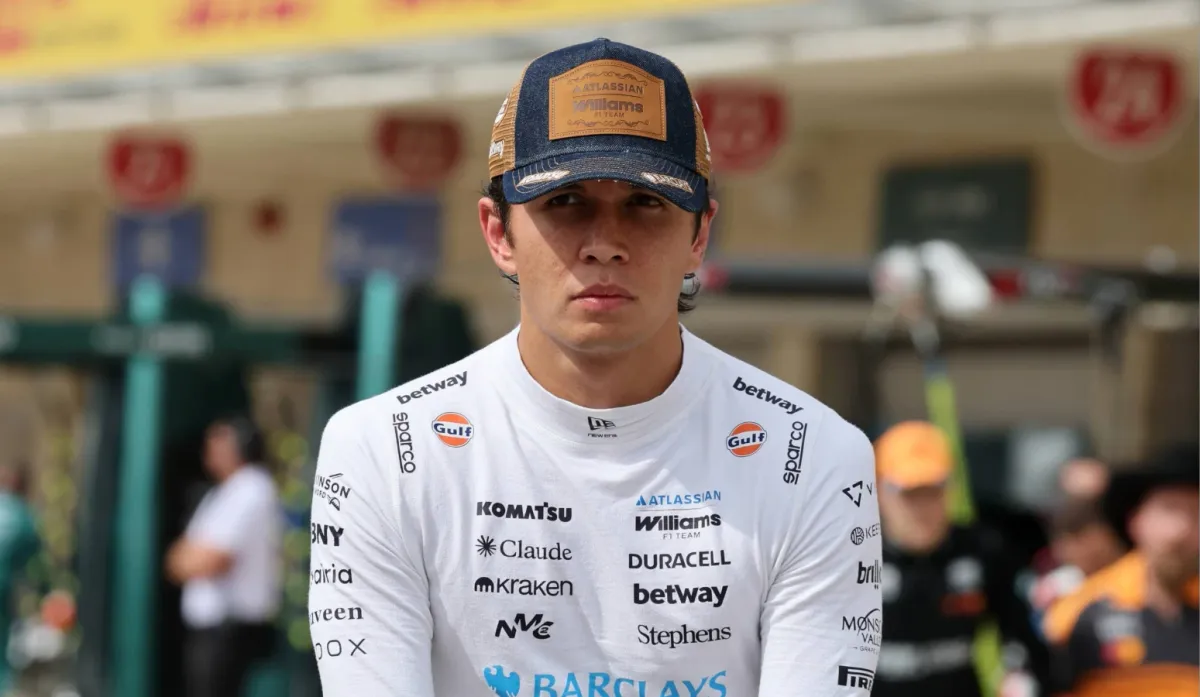 Alex Albon Tantang Komentar Fernando Alonso Soal Standar Balap F1 2026