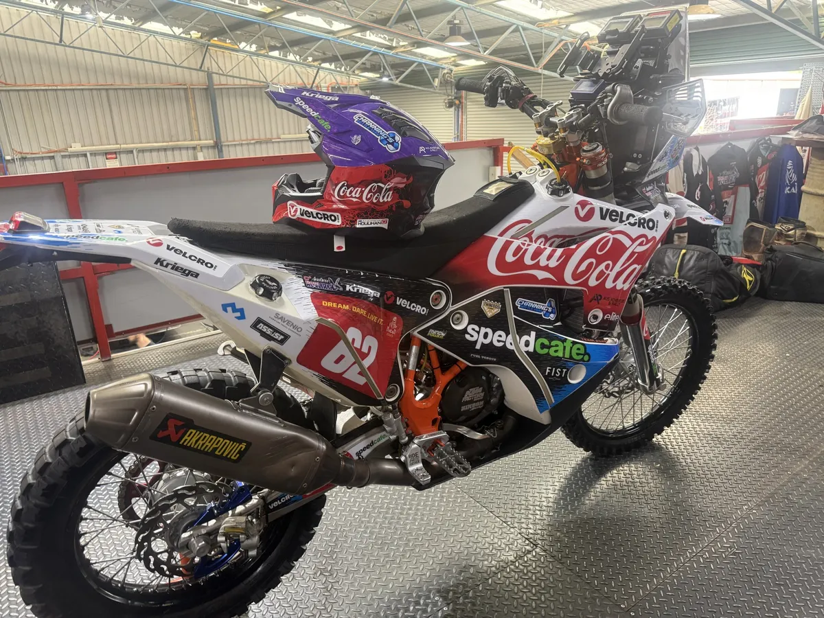 Australian Houlihan Forced to Borrow Bike and Race Unsupported at 2026 Qatar International Baja