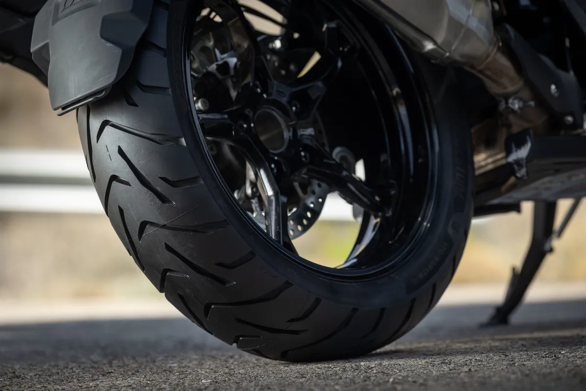 Bridgestone Rilis Ban Battlax A42 2027: Umur Pakai Naik 25 Persen