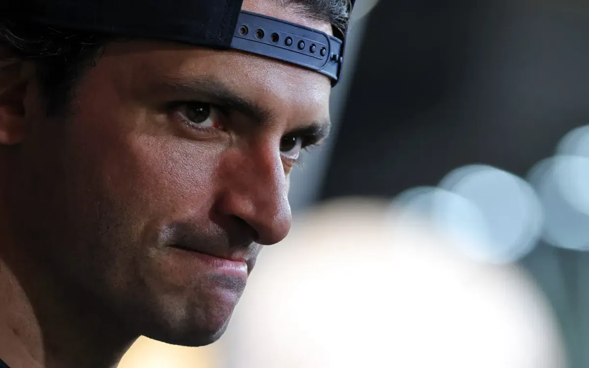Carlos Sainz Heran Arvid Lindblad Lolos dari Hukuman GP AS 2026