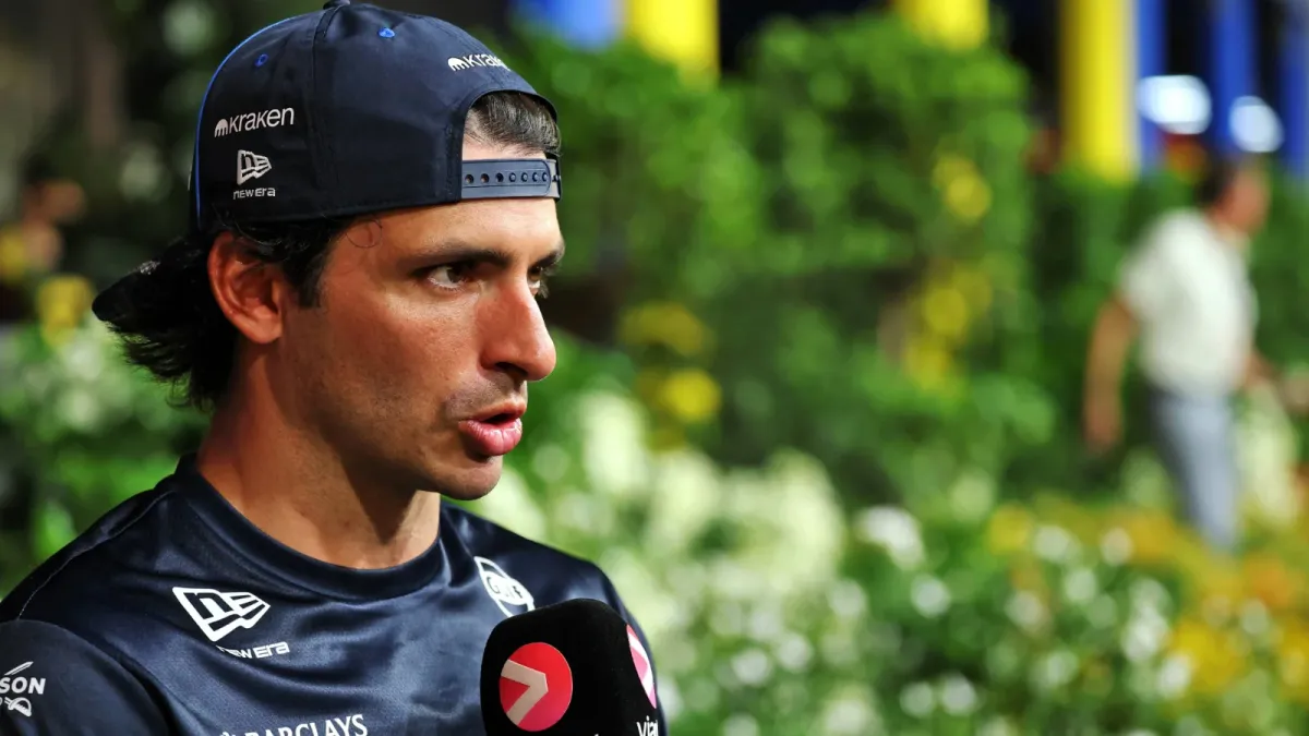 Carlos Sainz Pertanyakan Keadilan Olahraga F1 Usai Blunder FIA