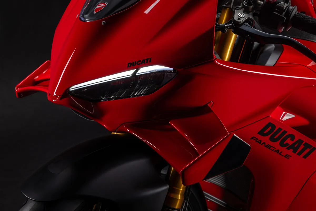 Evolusi Ducati Panigale 2027: Lonjakan 218 Tenaga Kuda dan Teknologi Balap